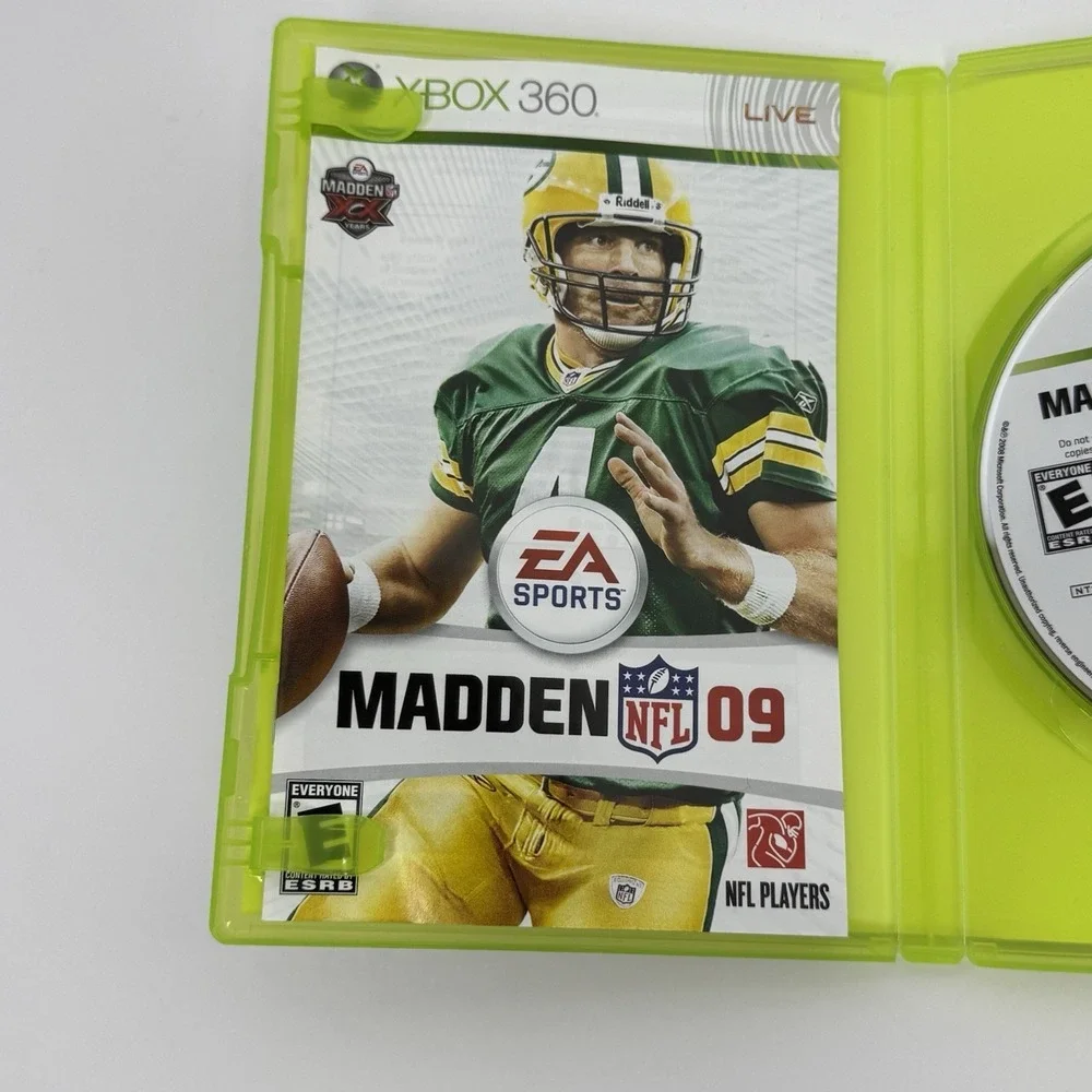 Madden NFL 09 (Microsoft Xbox 360, 2008) CIB Complete w/ Manual Tested Working